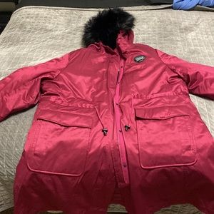 Torrid heavy jacket / burgundy color 3 in 1 design